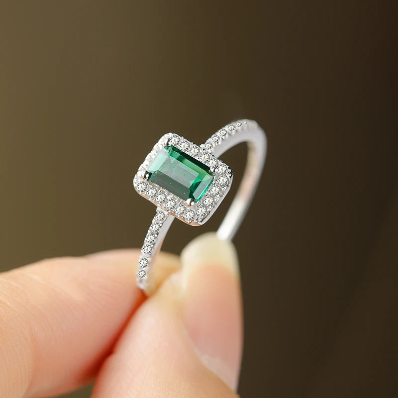 Classic Creative Genuine S925 Sterling Silver Four-Prong Rectangular Emerald Geometric Retro Engagement Jewelry Ring for Women