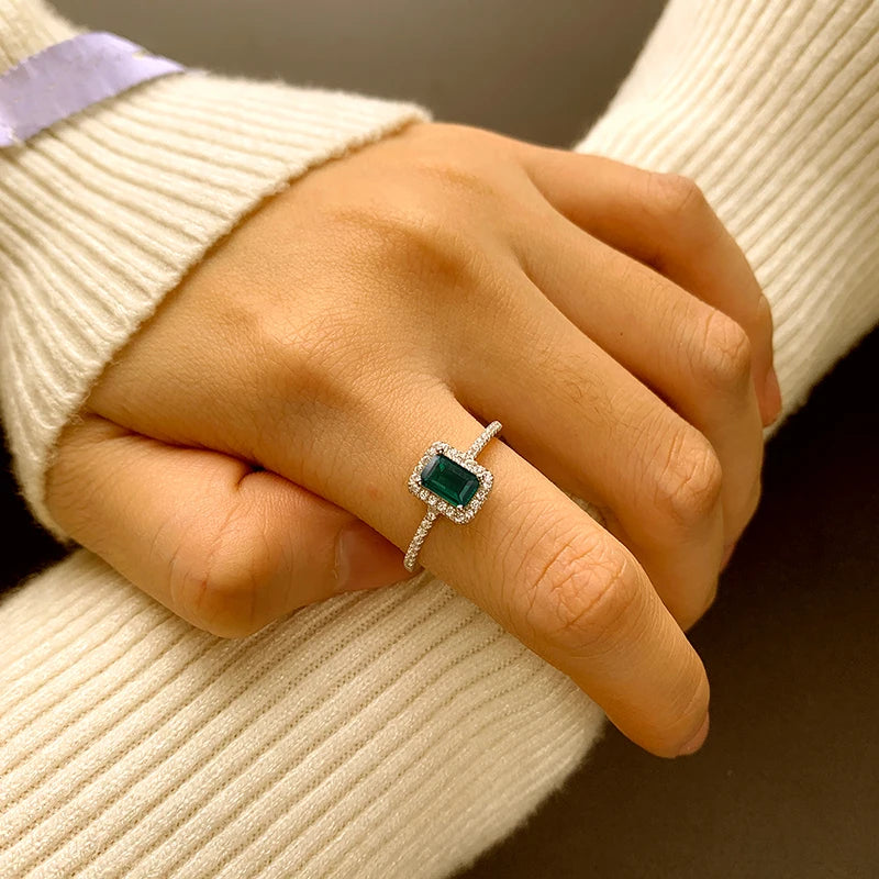 Classic Creative Genuine S925 Sterling Silver Four-Prong Rectangular Emerald Geometric Retro Engagement Jewelry Ring for Women