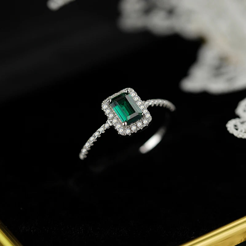 Classic Creative Genuine S925 Sterling Silver Four-Prong Rectangular Emerald Geometric Retro Engagement Jewelry Ring for Women